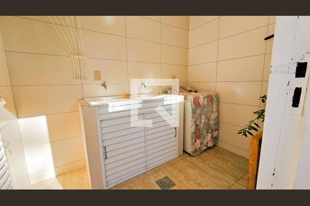 Casa de condomínio à venda com 220m², 3 quartos e 3 vagasÁrea de Serviço