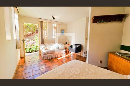 Casa de condomínio à venda com 220m², 3 quartos e 3 vagasQuarto 3