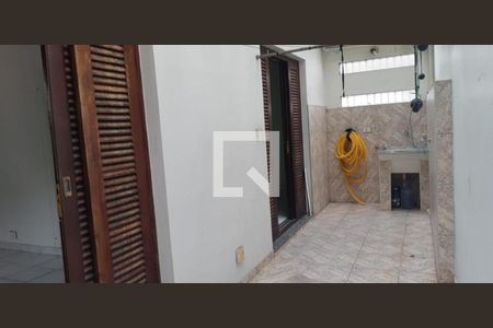 Casa à venda com 2 quartos, 179m² em Jardim das Maravilhas, Santo André