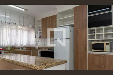 Casa à venda com 3 quartos, 109m² em Vila Ivone, São Paulo