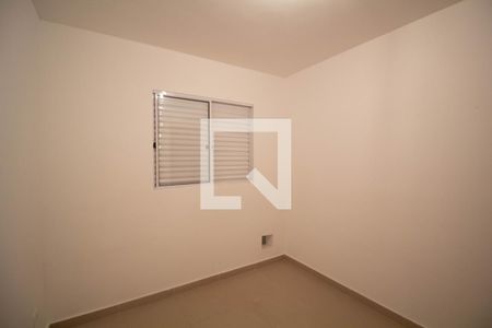 Quarto 1 de apartamento para alugar com 2 quartos, 40m² em Jardim Liderança, São Paulo