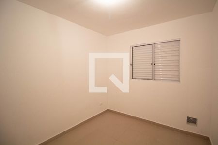 Quarto 1 de apartamento para alugar com 2 quartos, 40m² em Jardim Liderança, São Paulo