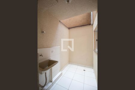 Apartamento para alugar com 40m², 2 quartos e sem vaga Apartamento para alugar com 40m², 2 quartos e sem vagaÁrea de Serviço