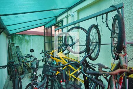 Área Comum - Bicicletário  de apartamento para alugar com 2 quartos, 84m² em Boqueirão, Santos