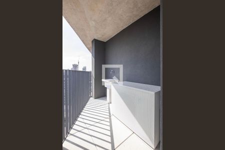 Varanda de apartamento para alugar com 1 quarto, 63m² em Jardim das Bandeiras, São Paulo