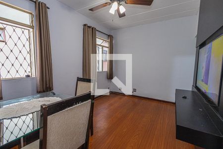 Sala de apartamento à venda com 3 quartos, 75m² em São João Batista, Belo Horizonte