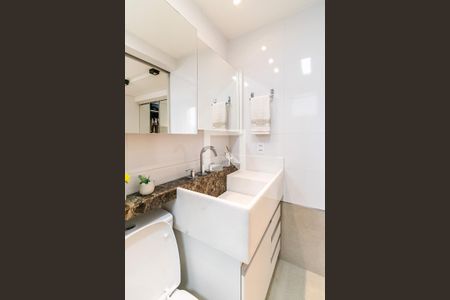 Apartamento à venda com 101m², 3 quartos e 2 vagas Apartamento à venda com 101m², 3 quartos e 2 vagasBanheiro da Suíte