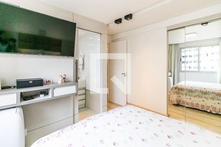 Apartamento à venda com 101m², 3 quartos e 2 vagas Apartamento à venda com 101m², 3 quartos e 2 vagasSuíte