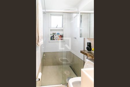 Apartamento à venda com 101m², 3 quartos e 2 vagas Apartamento à venda com 101m², 3 quartos e 2 vagasBanheiro da Suíte