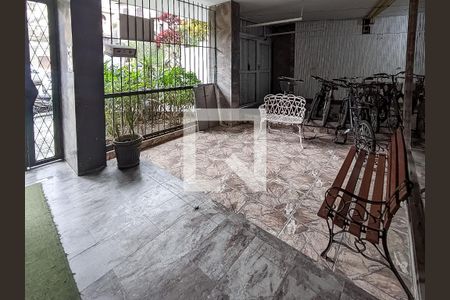 Apartamento à venda com 68m², 2 quartos e sem vagaFachada e portaria