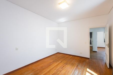 Casa para alugar com 250m², 4 quartos e 2 vagasSuíte 1