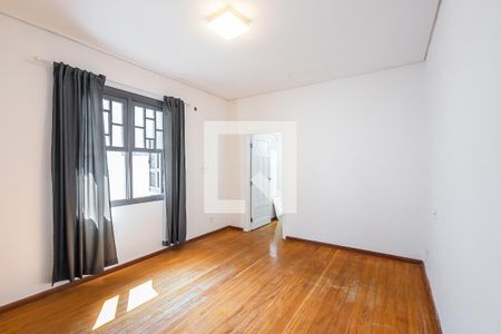 Casa para alugar com 250m², 4 quartos e 2 vagasSuíte 1