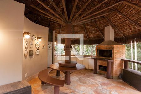 Casa de condomínio à venda com 420m², 5 quartos e 4 vagas Casa de condomínio à venda com 420m², 5 quartos e 4 vagasChurrasqueira