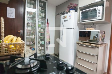 Casa de condomínio à venda com 420m², 5 quartos e 4 vagas Casa de condomínio à venda com 420m², 5 quartos e 4 vagasCozinha