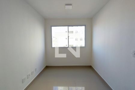 Sala de apartamento para alugar com 2 quartos, 43m² em Parque Industrial, Campinas