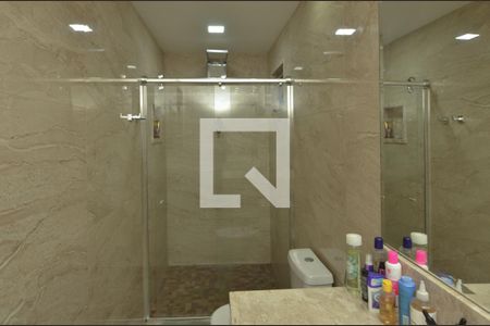 Casa de condomínio à venda com 350m², 3 quartos e 2 vagasBanheiro da Suíte