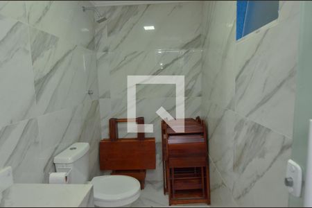 Casa de condomínio à venda com 350m², 3 quartos e 2 vagasBanheiro 2