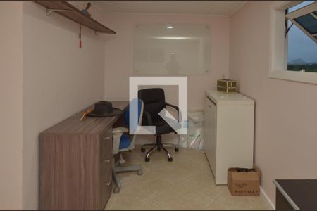 Casa de condomínio à venda com 350m², 3 quartos e 2 vagasSótão