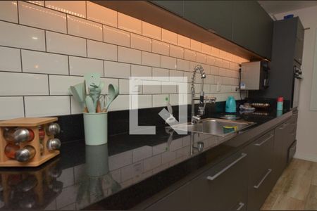 Casa de condomínio à venda com 350m², 3 quartos e 2 vagasCozinha