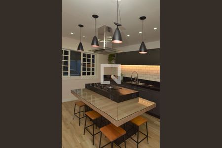 Casa de condomínio à venda com 350m², 3 quartos e 2 vagasCozinha