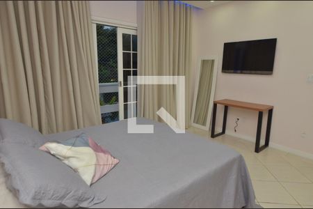 Casa de condomínio à venda com 350m², 3 quartos e 2 vagasSuite