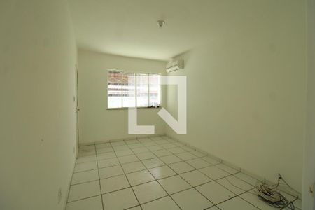 Sala de casa de condomínio à venda com 2 quartos, 150m² em Freguesia de Jacarepaguá, Rio de Janeiro