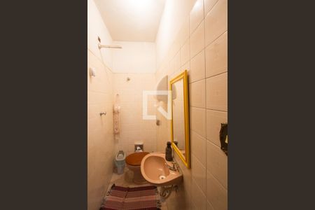 Casa à venda com 150m², 3 quartos e 2 vagasBanheiro de Serviço