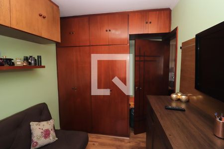 Quarto 1 de apartamento para alugar com 2 quartos, 68m² em Vila Esperança, São Paulo