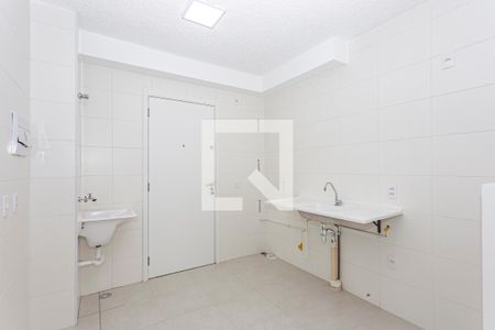 Sala/Cozinha de apartamento à venda com 2 quartos, 32m² em Parque Fongaro, São Paulo