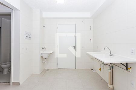 Apartamento à venda com 32m², 2 quartos e sem vaga Apartamento à venda com 32m², 2 quartos e sem vagaSala/Cozinha