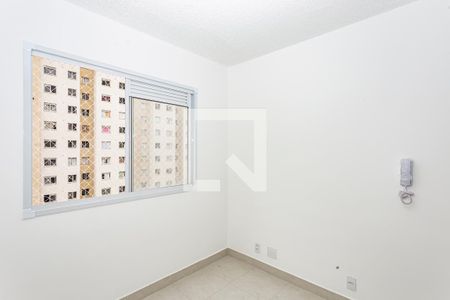 Sala/Cozinha de apartamento à venda com 2 quartos, 32m² em Parque Fongaro, São Paulo