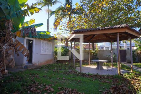 Sala - Vista de casa para alugar com 3 quartos, 250m² em Ponta das Canas, Florianópolis