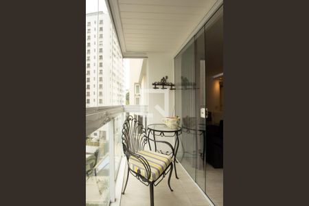 Apartamento para alugar com 100m², 2 quartos e 1 vagaVaranda 