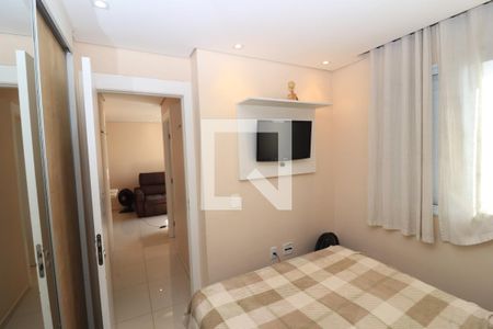 Quarto 2 de apartamento para alugar com 2 quartos, 46m² em Jardim América da Penha, São Paulo