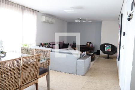 Sala de apartamento à venda com 3 quartos, 154m² em Vila Brandina, Campinas