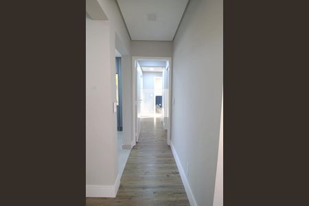 Corredor  de apartamento à venda com 3 quartos, 150m² em Vila Andrade, São Paulo