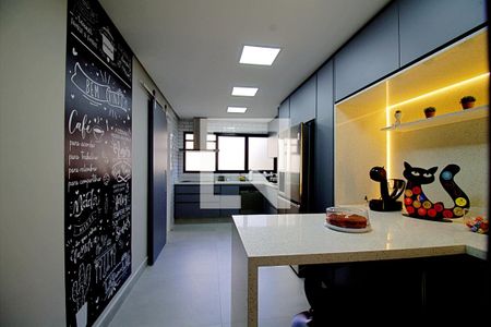 Apartamento à venda com 150m², 3 quartos e 2 vagasCozinha