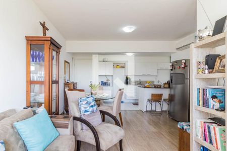 Sala de apartamento à venda com 3 quartos, 75m² em São Sebastião, Porto Alegre