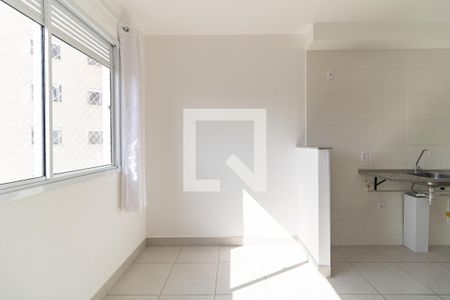 Sala de apartamento à venda com 2 quartos, 32m² em Parque Fongaro, São Paulo