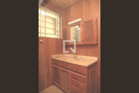 Casa à venda com 290m², 5 quartos e 4 vagasBanheiro 1