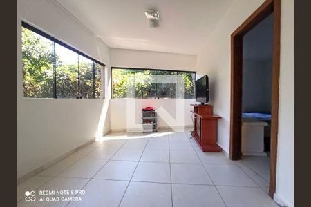 Sala de casa de condomínio à venda com 5 quartos, 385m² em Centro, Rio Acima