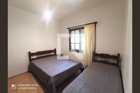 Casa de condomínio à venda com 385m², 5 quartos e 6 vagas Casa de condomínio à venda com 385m², 5 quartos e 6 vagasQuarto 2