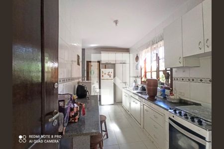 Cozinha de casa de condomínio à venda com 5 quartos, 385m² em Centro, Rio Acima