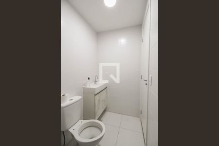 Apartamento para alugar com 55m², 2 quartos e sem vagaBanheiro