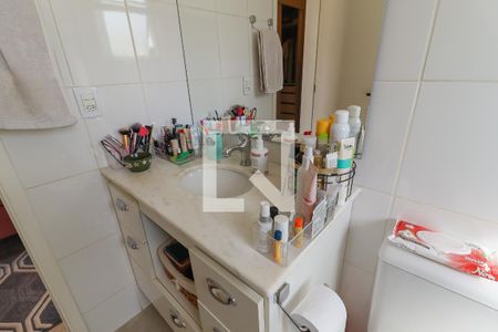 Casa de condomínio para alugar com 157m², 4 quartos e 3 vagas Casa de condomínio para alugar com 157m², 4 quartos e 3 vagasBanheiro da Suíte