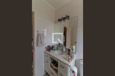 Casa de condomínio para alugar com 157m², 4 quartos e 3 vagas Casa de condomínio para alugar com 157m², 4 quartos e 3 vagasBanheiro da Suíte