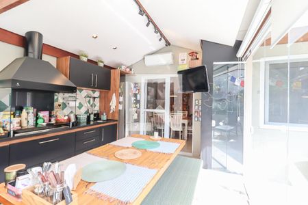 Casa de condomínio para alugar com 157m², 4 quartos e 3 vagas Casa de condomínio para alugar com 157m², 4 quartos e 3 vagasÁrea gourmet