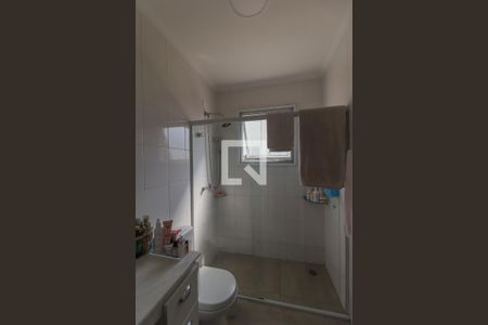 Casa de condomínio para alugar com 157m², 4 quartos e 3 vagas Casa de condomínio para alugar com 157m², 4 quartos e 3 vagasBanheiro da Suíte