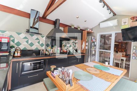 Casa de condomínio para alugar com 157m², 4 quartos e 3 vagas Casa de condomínio para alugar com 157m², 4 quartos e 3 vagasÁrea gourmet