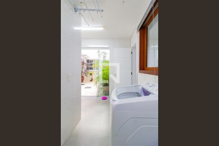Apartamento para alugar com 350m², 4 quartos e 2 vagas Apartamento para alugar com 350m², 4 quartos e 2 vagasDetalhe da área de serviço